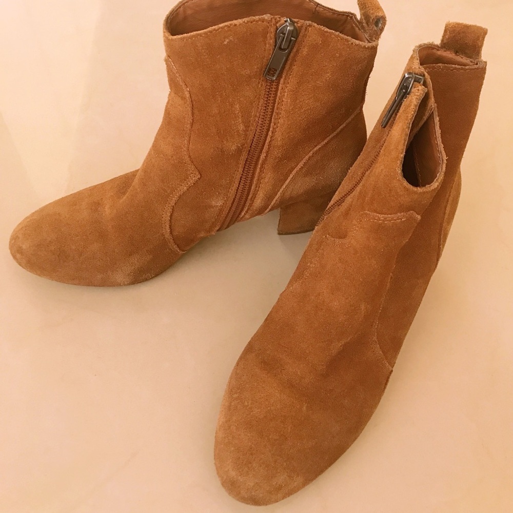 Steve Madden Boots